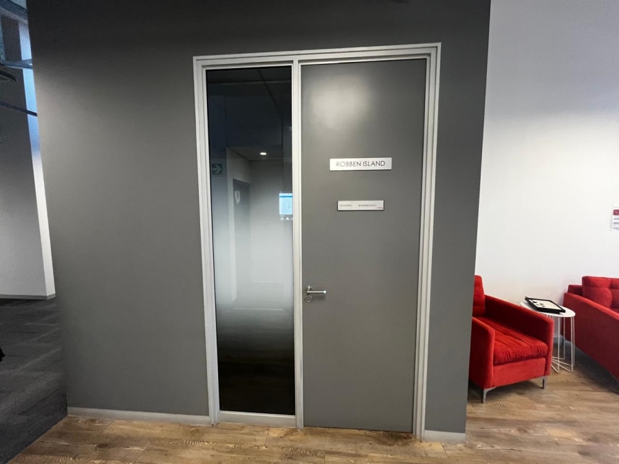 To Let commercial Property for Rent in Bo Oakdale Western Cape